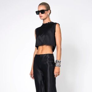 Silk crop top nonchalant - new